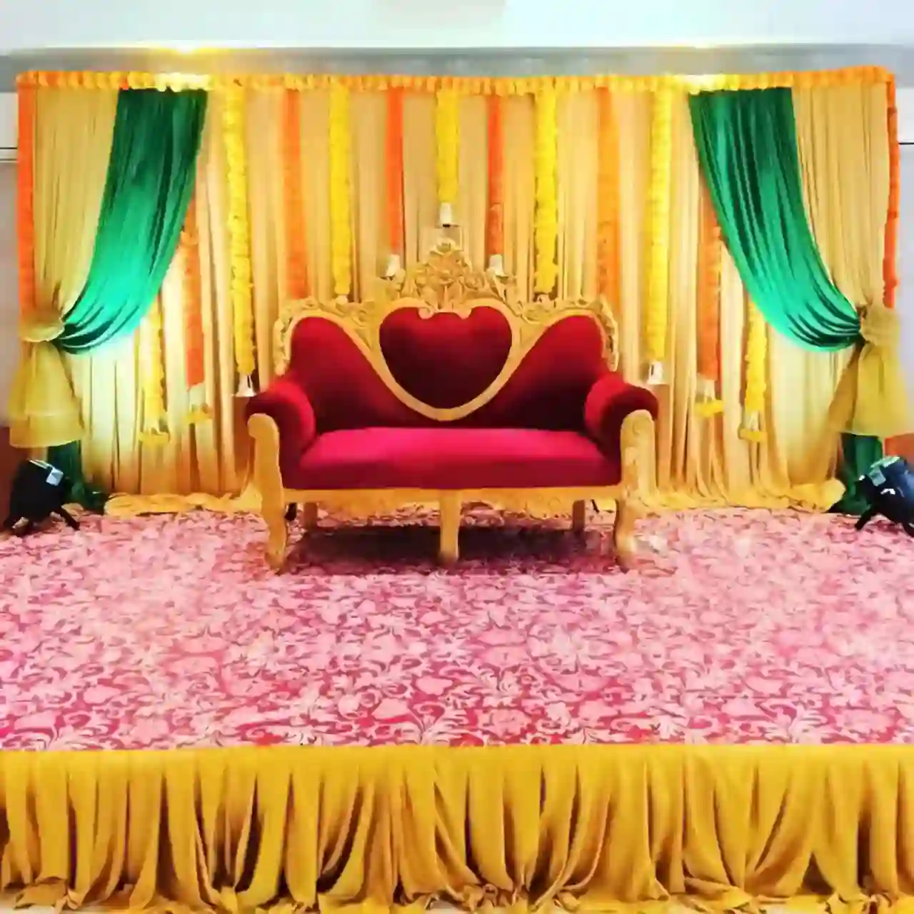 balloon decoration Haldi Stage Decoration with Flowers